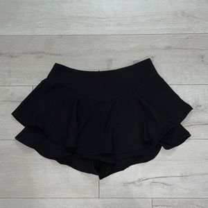 Black Skort